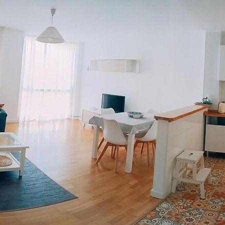 Bolivia Beach Apartments Малага Экстерьер фото